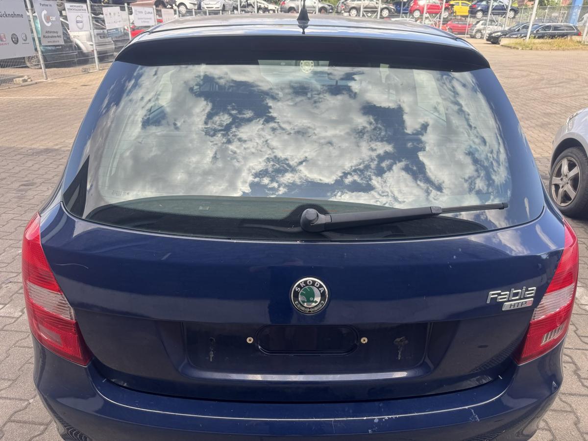 Skoda Fabia 2 5J original Heckklappe mit Heckscheibe 4711 Pacific Blue Bj.2010